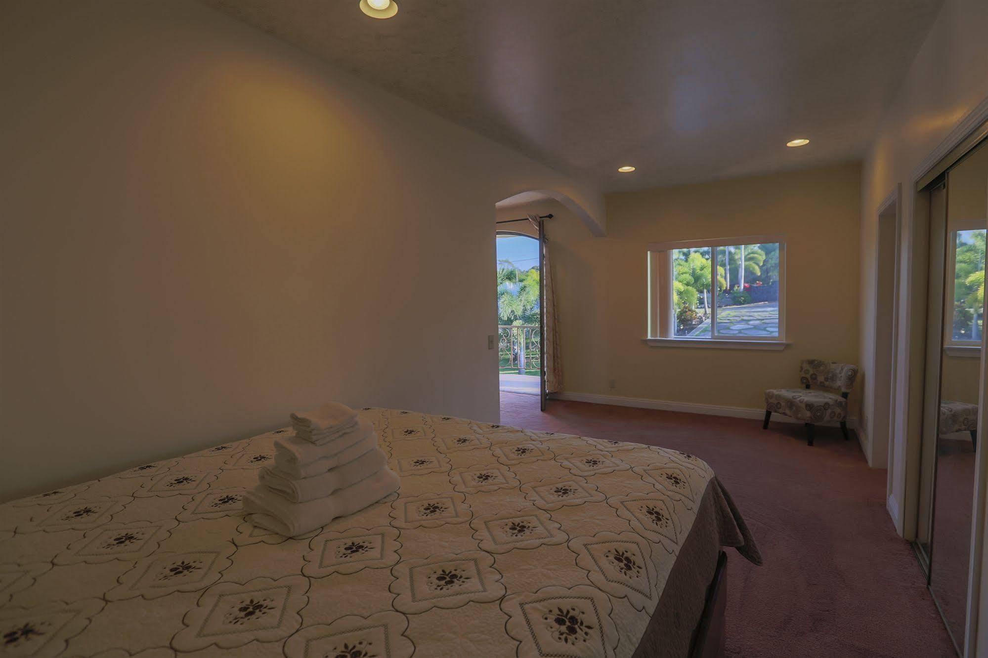 Oceanfront Vacation Rental Honomu Exterior photo